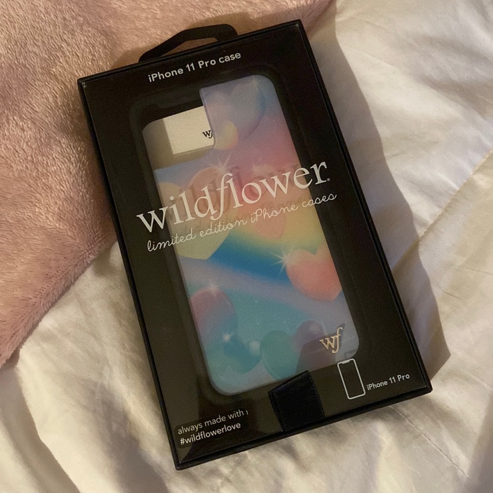 Wildflower Hearts Case BNIB